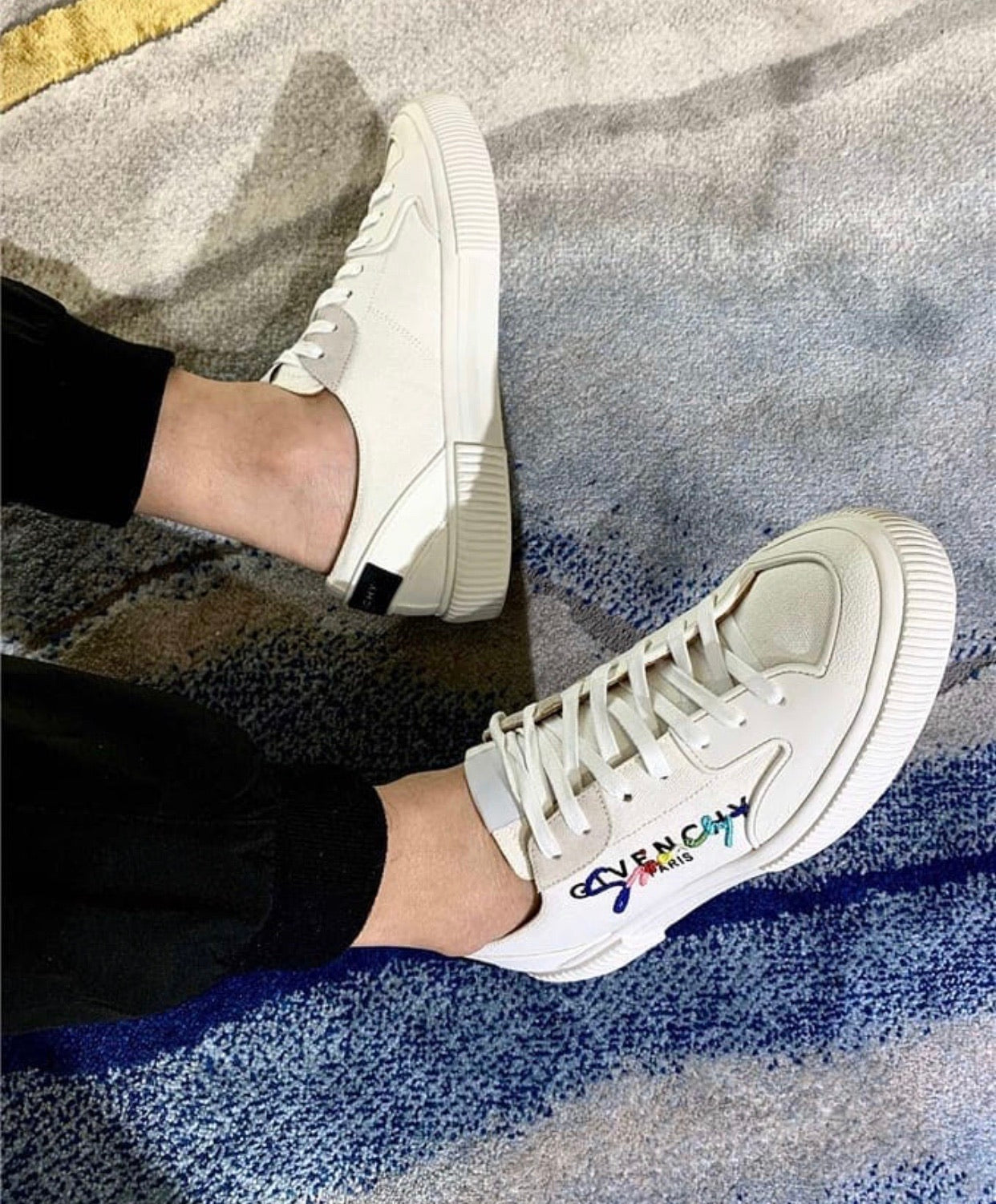 Canvas Sneaker