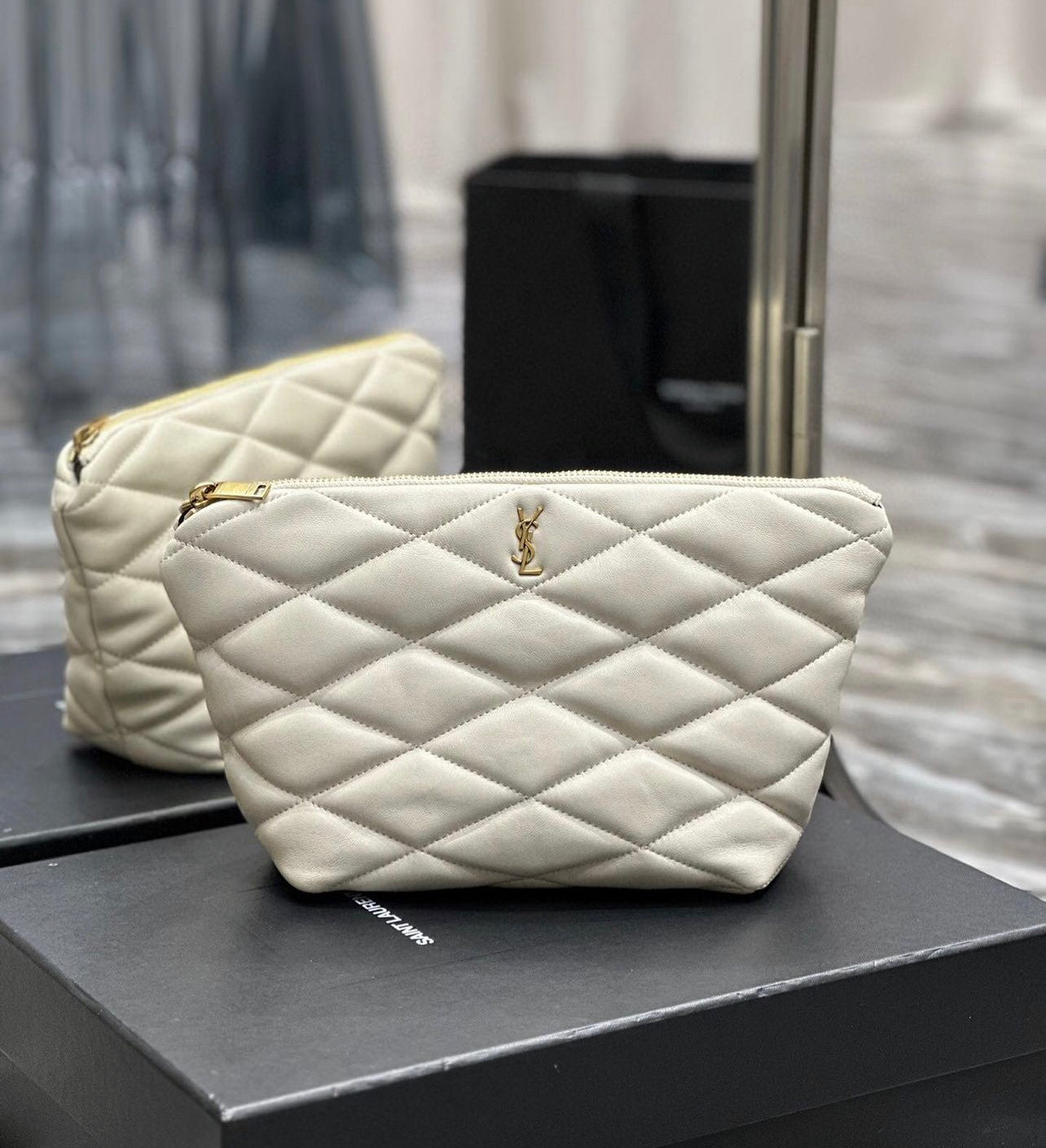 Sade Pouch