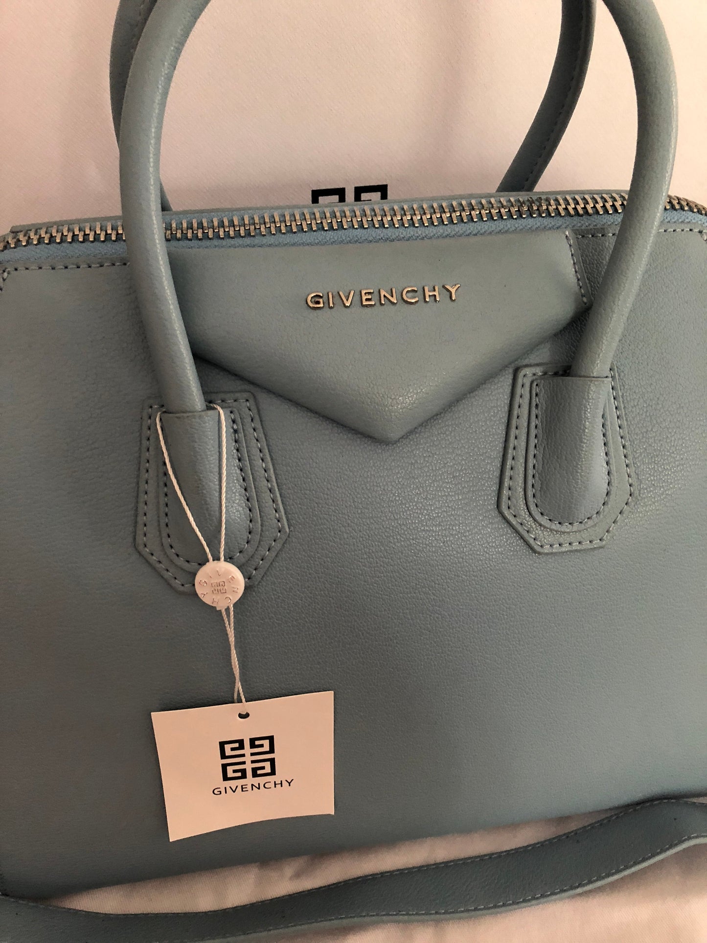 Antigona Grained Leather