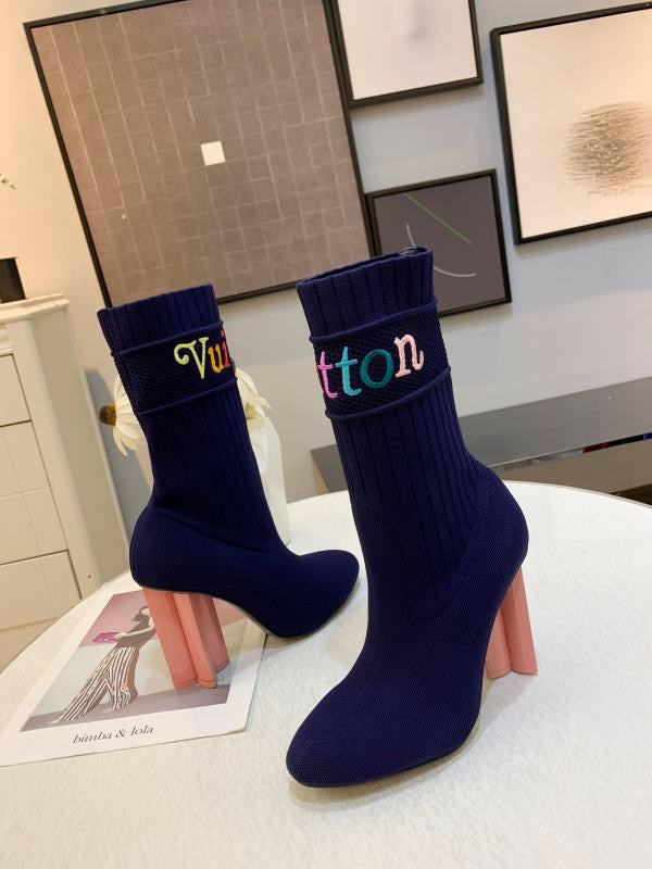 Silhouette Ankle Boots