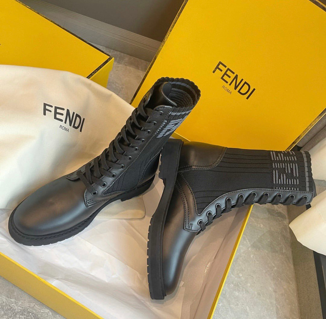 Rockoko Boots