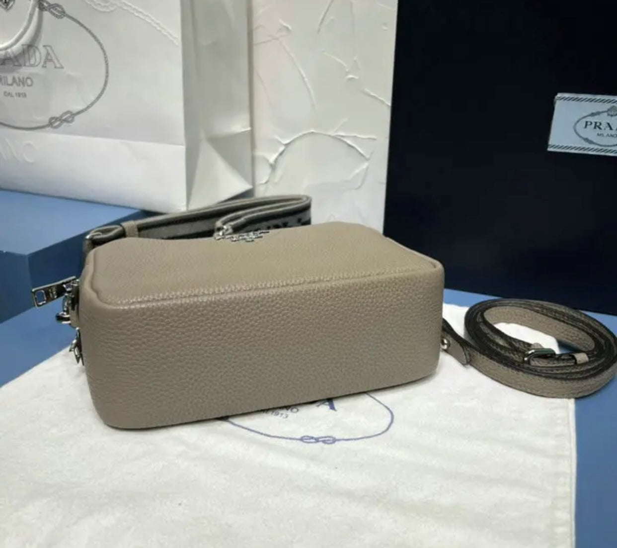 Medium Leather Bag