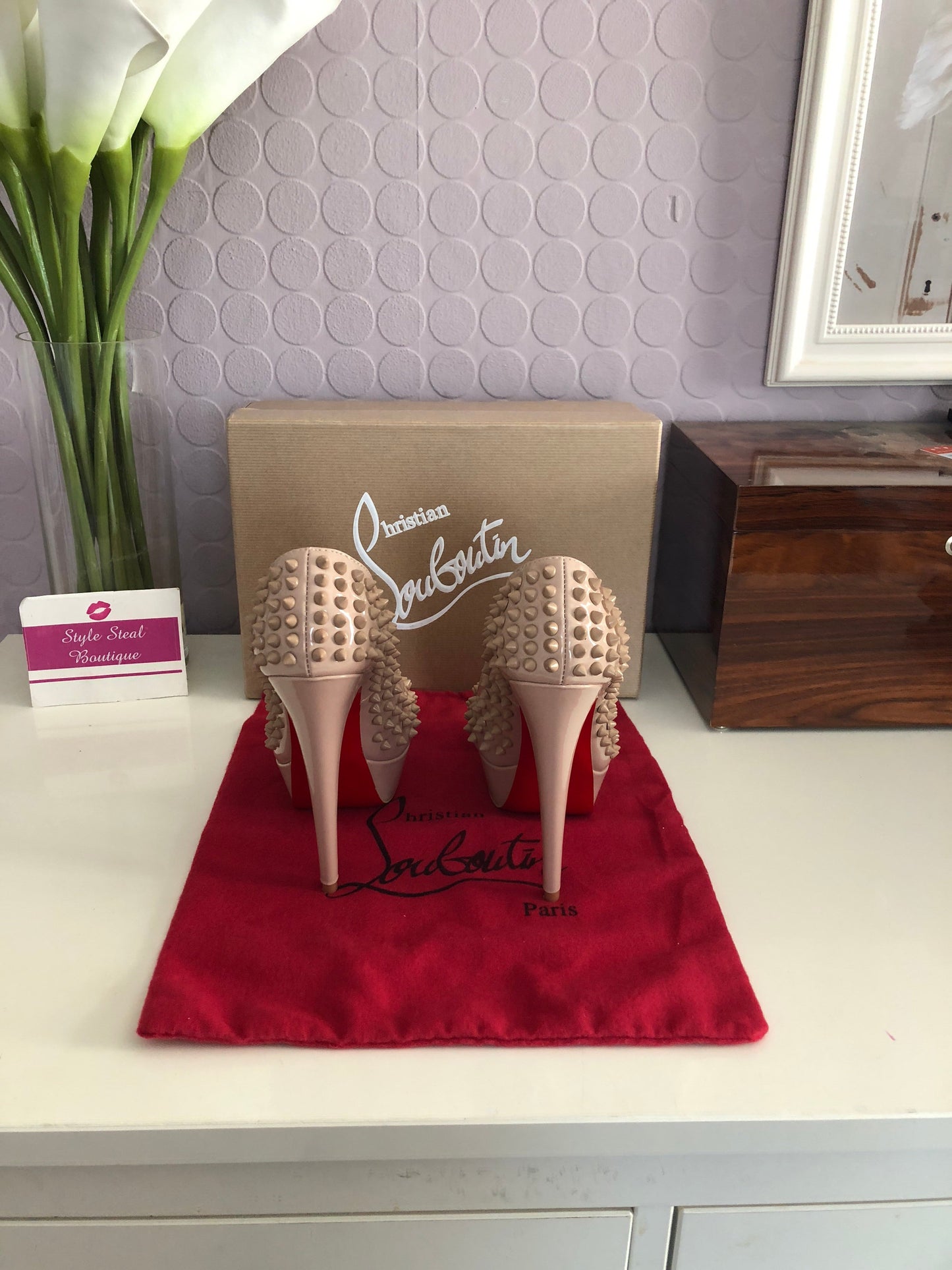 Lady Peep Spikes