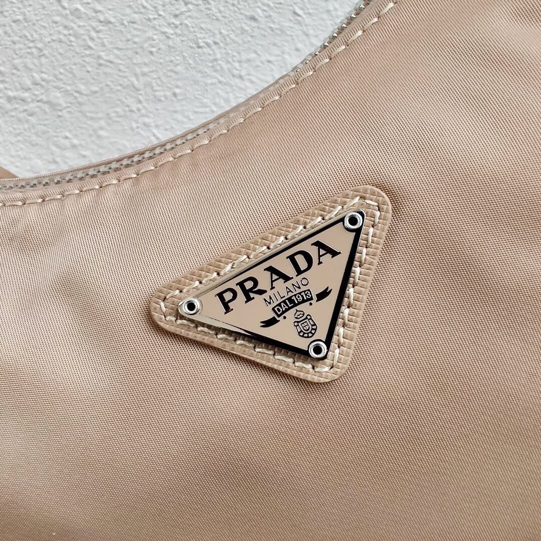 Re-Edition Shoulder Bag
