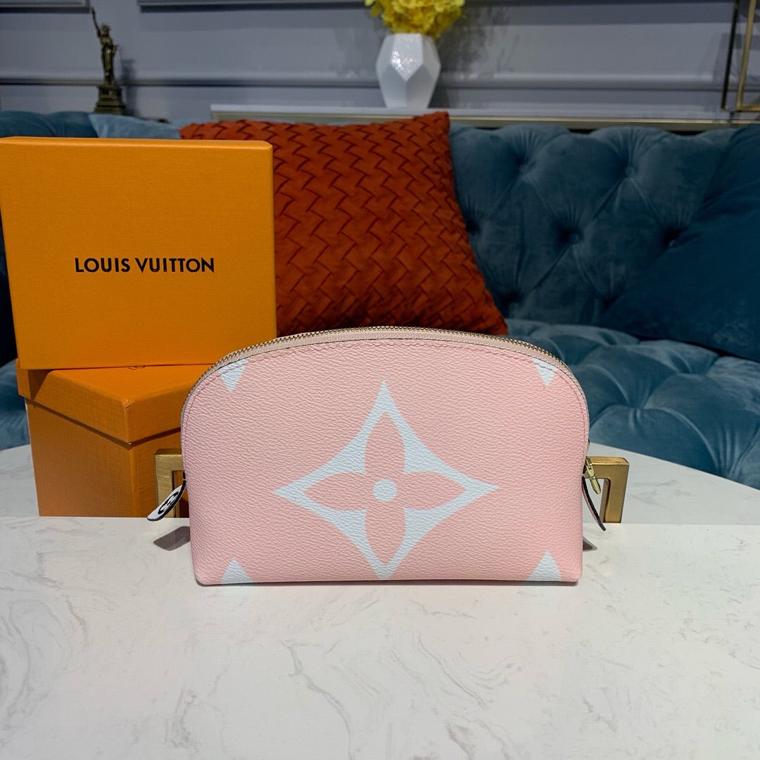 Giant Monogram Cosmetic Case