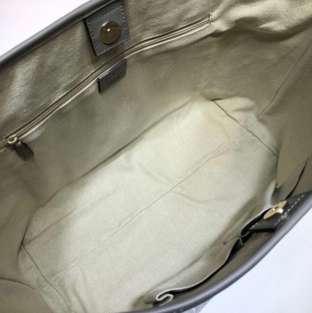 GG Signature Tote