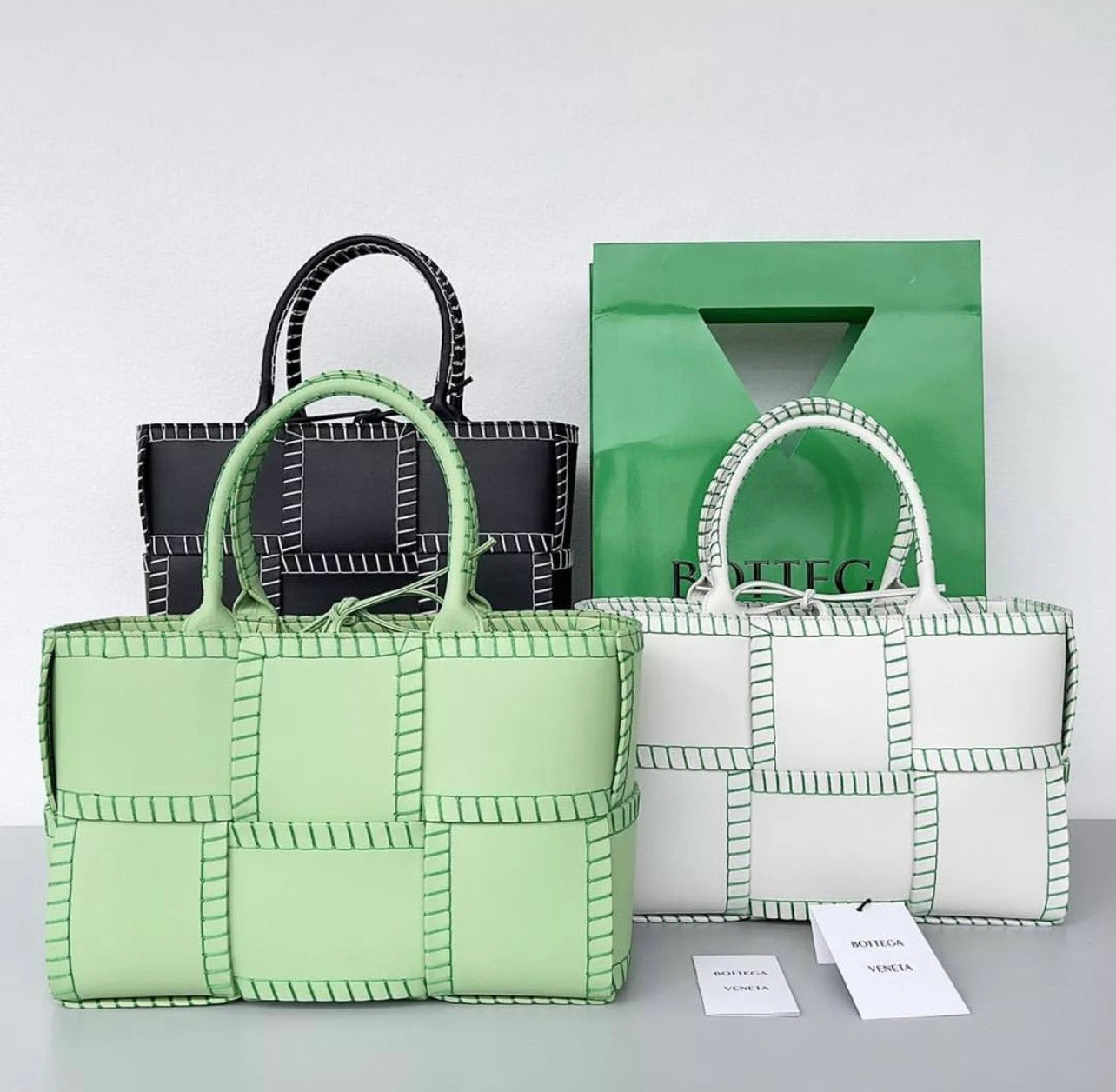 Small Arco Tote