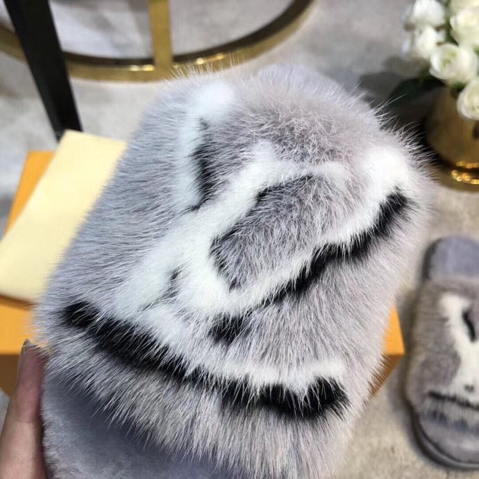 Homey Slippers