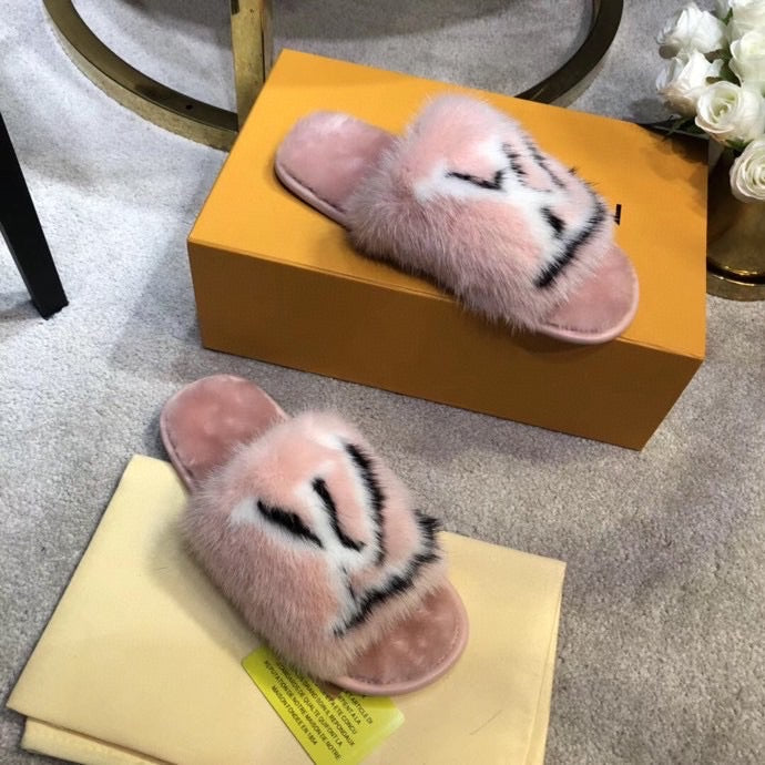 Homey Slippers