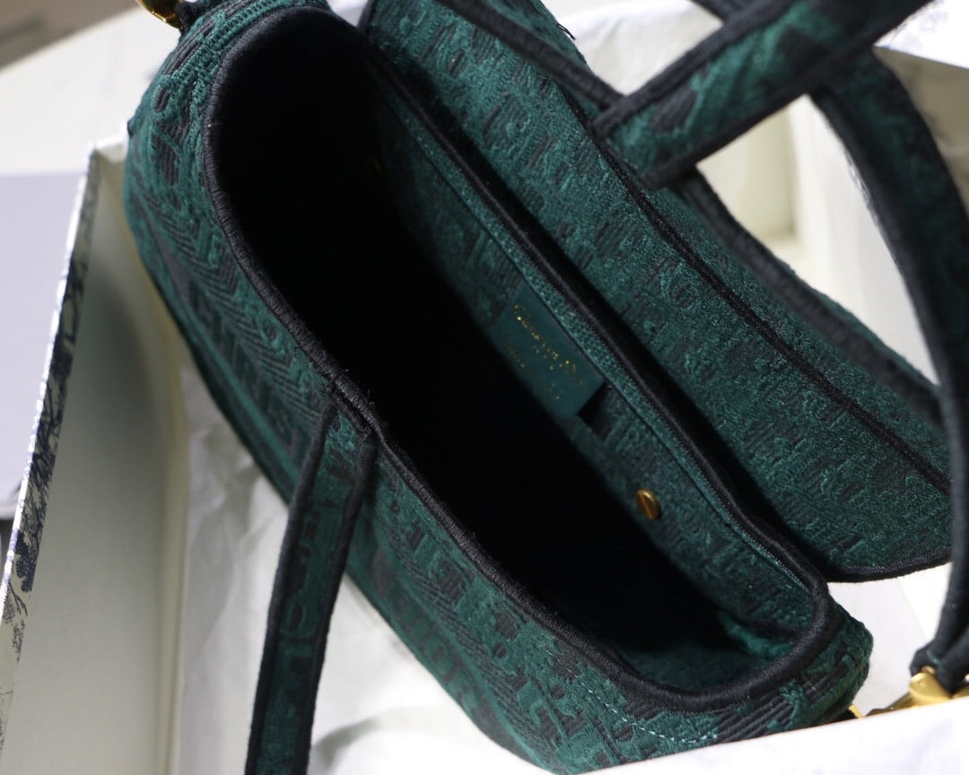 Saddle Bag Oblique
