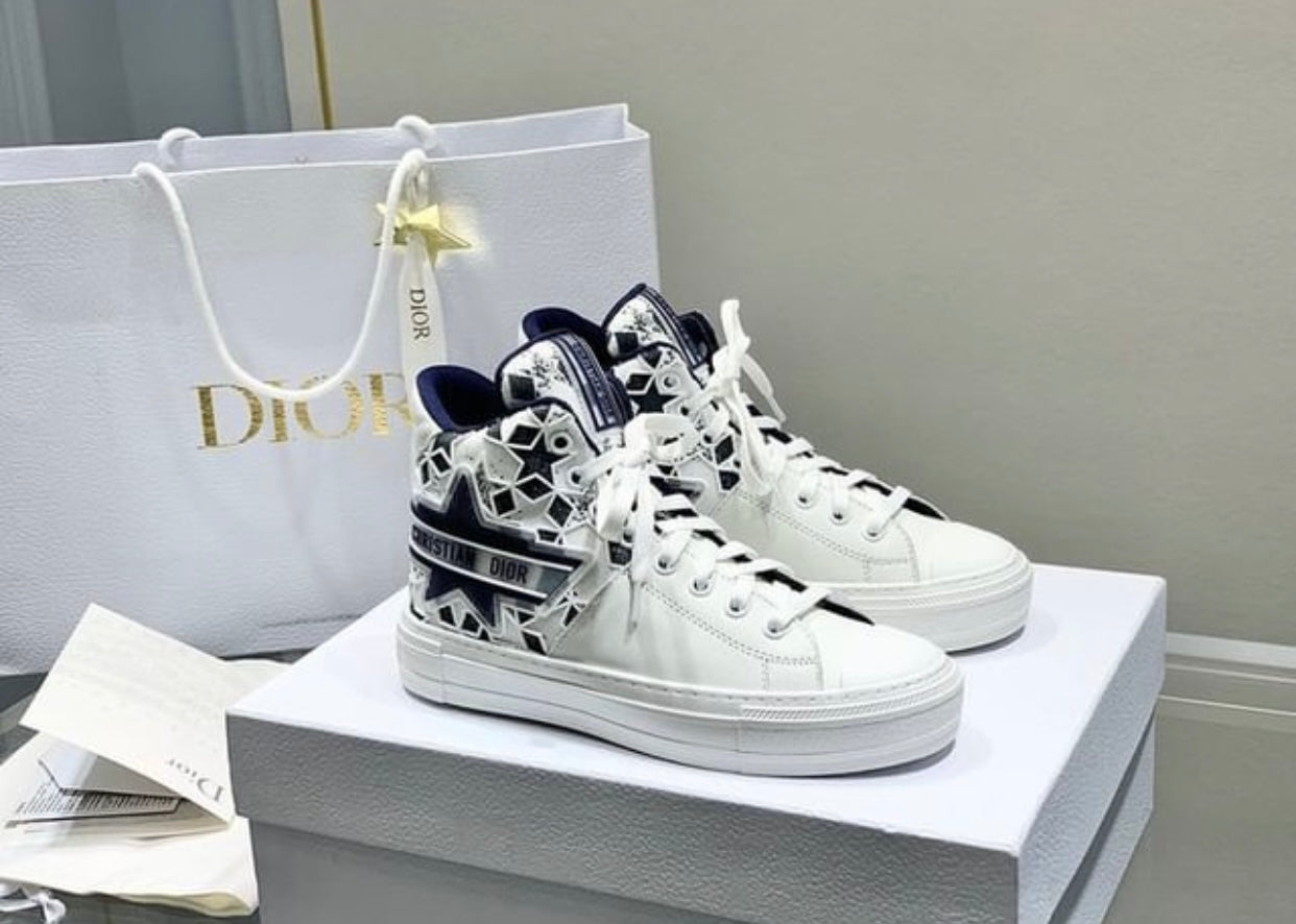 Walk n Dior