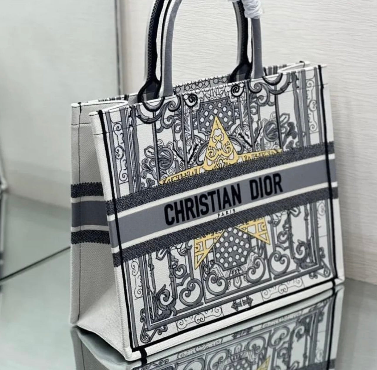Medium Book Tote