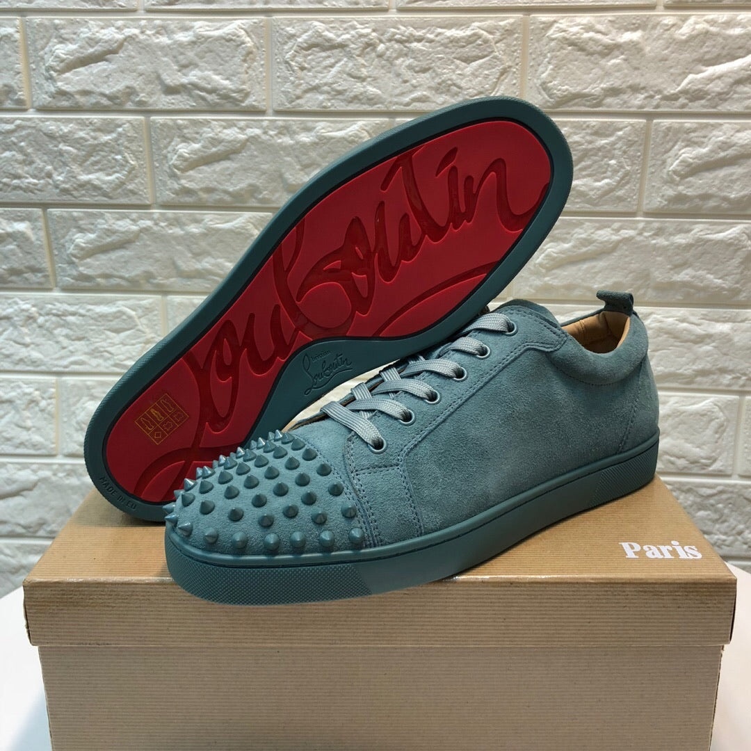 Louis Spikes Womens