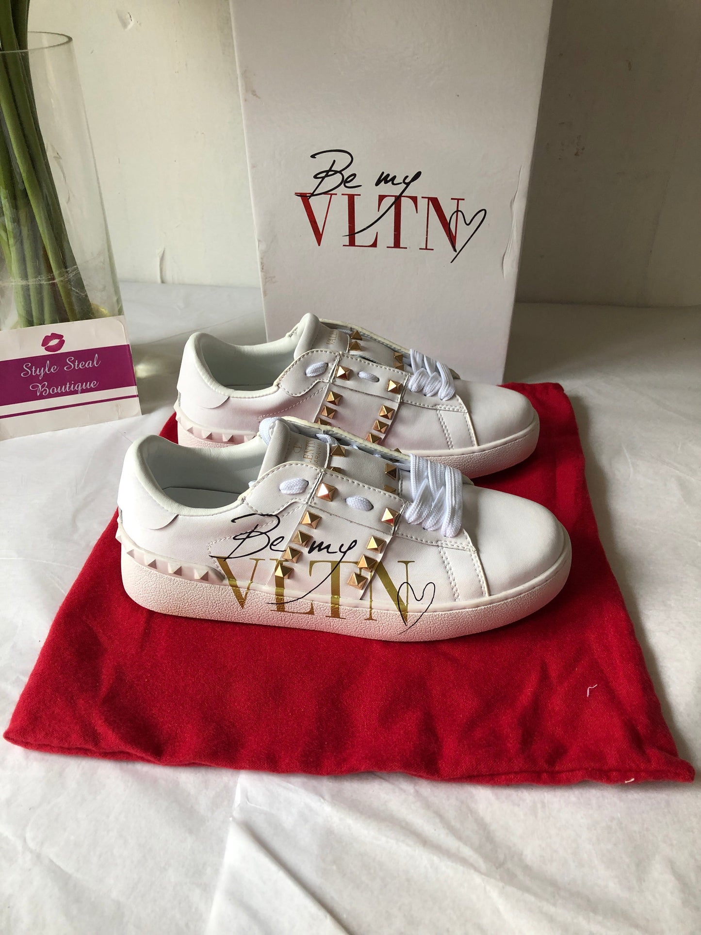 Be my VLTN Sneakers