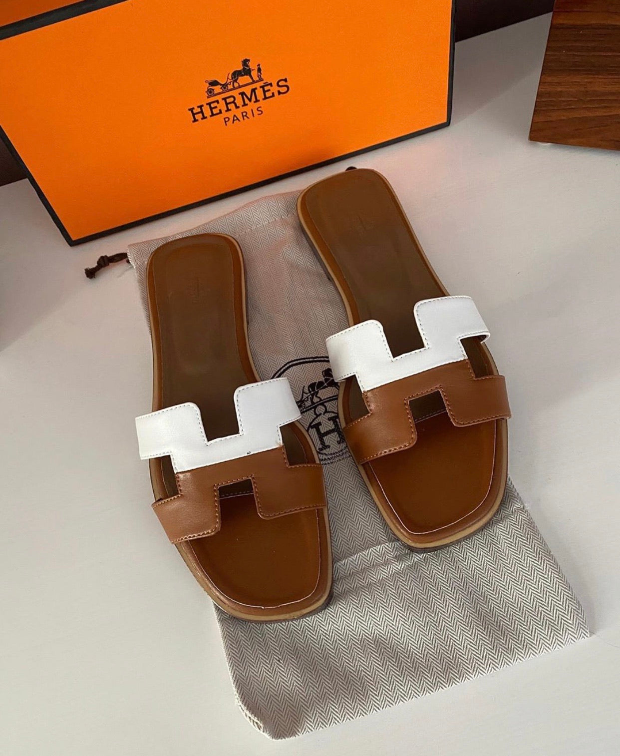 Oran Split Sandals