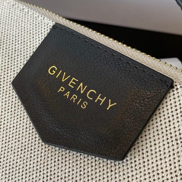 Bond Shopper Leather