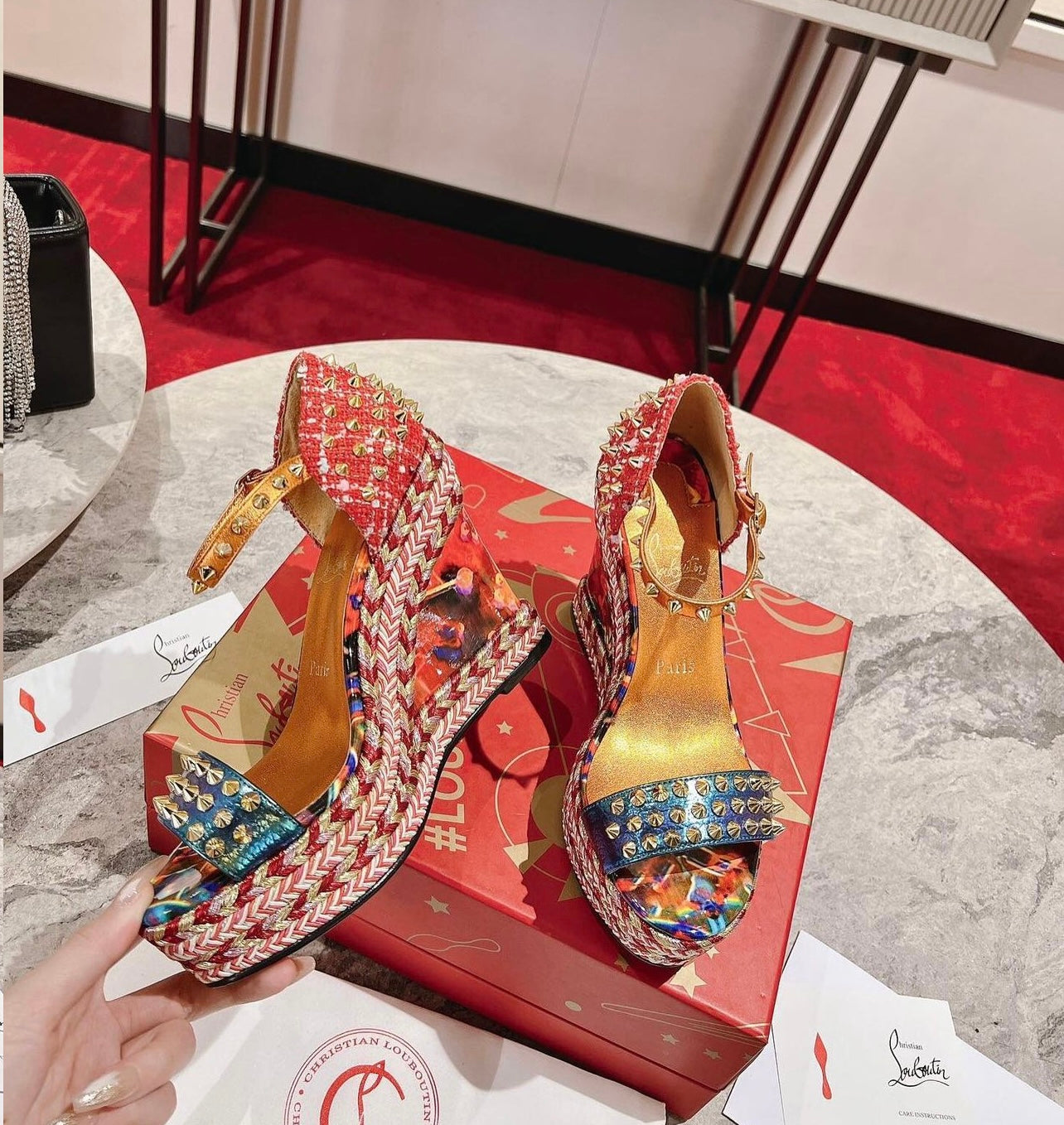 Madmonica Wedges