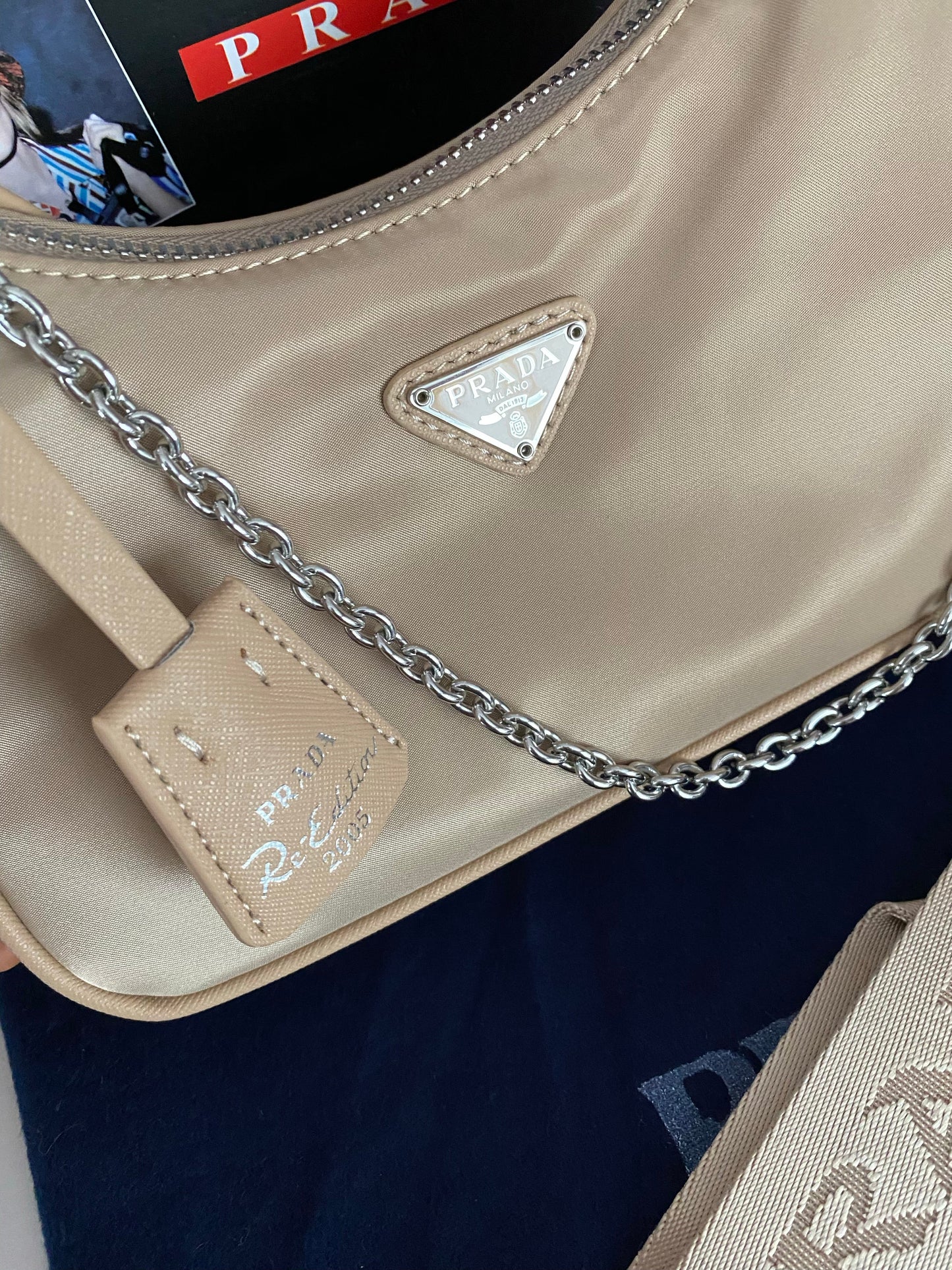 Re-Edition Pochette