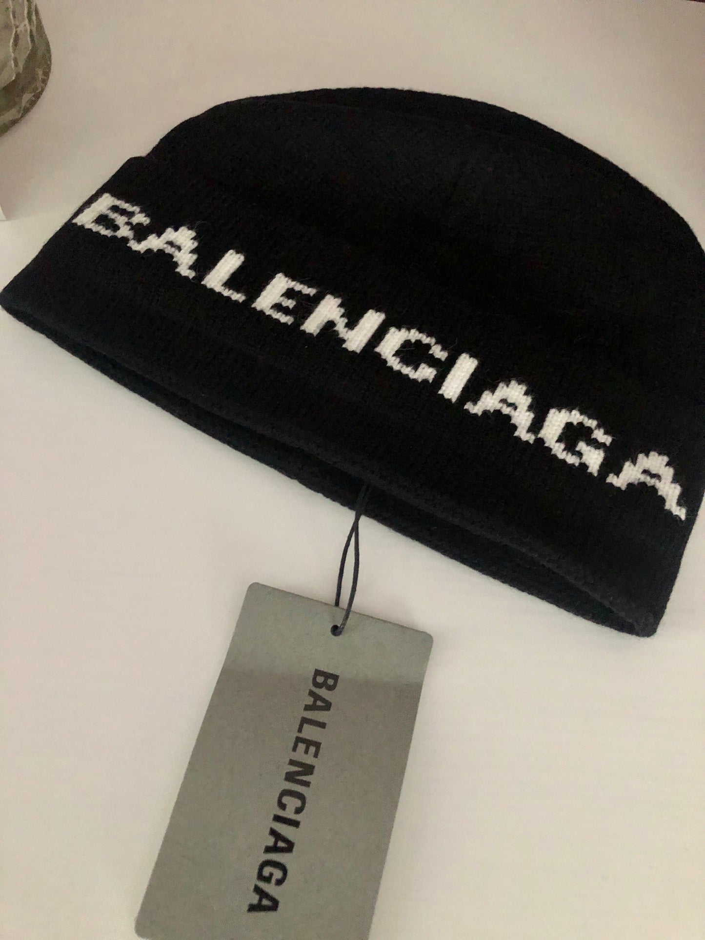 Logo Hat