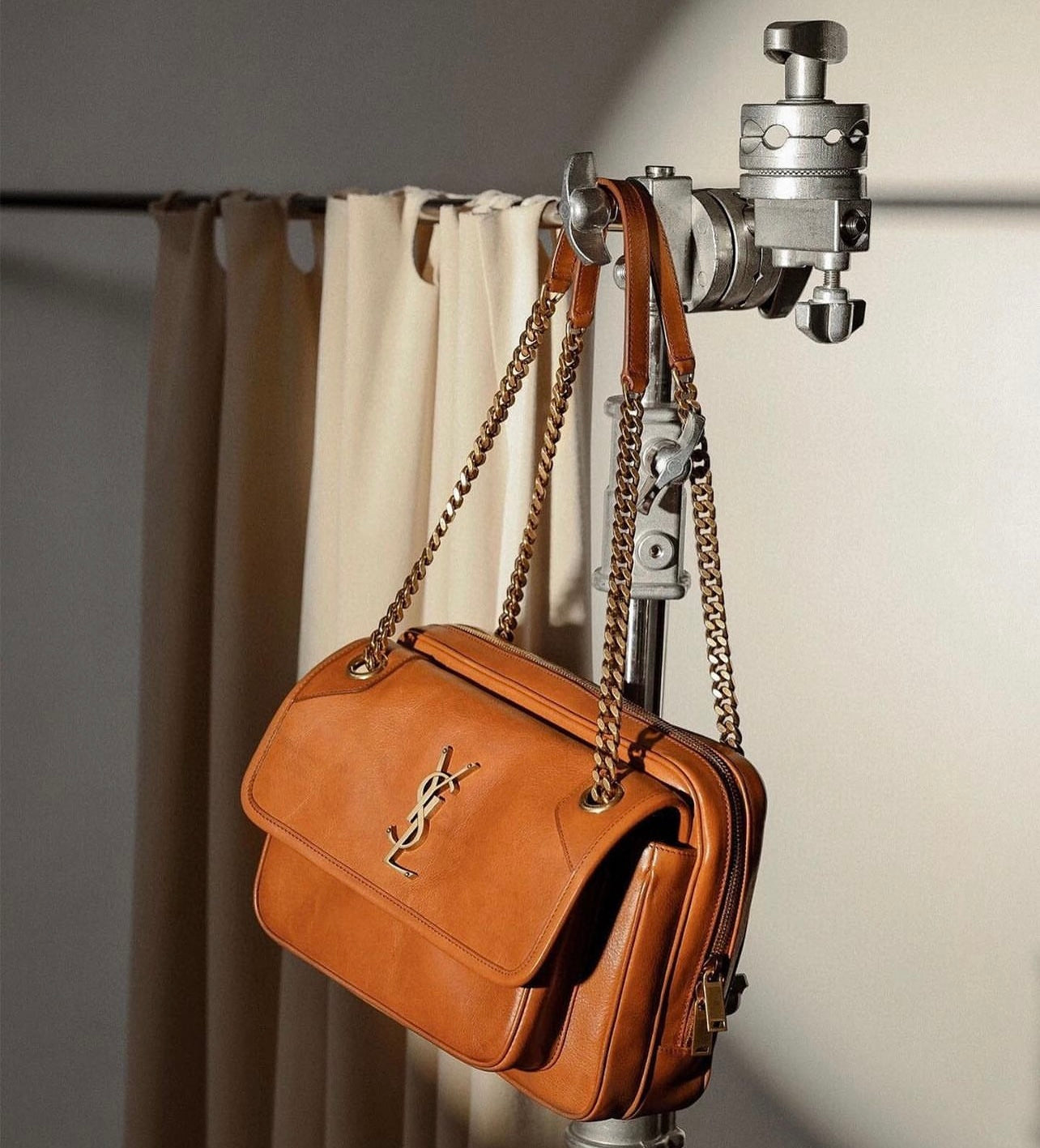 Niki Camera Bag