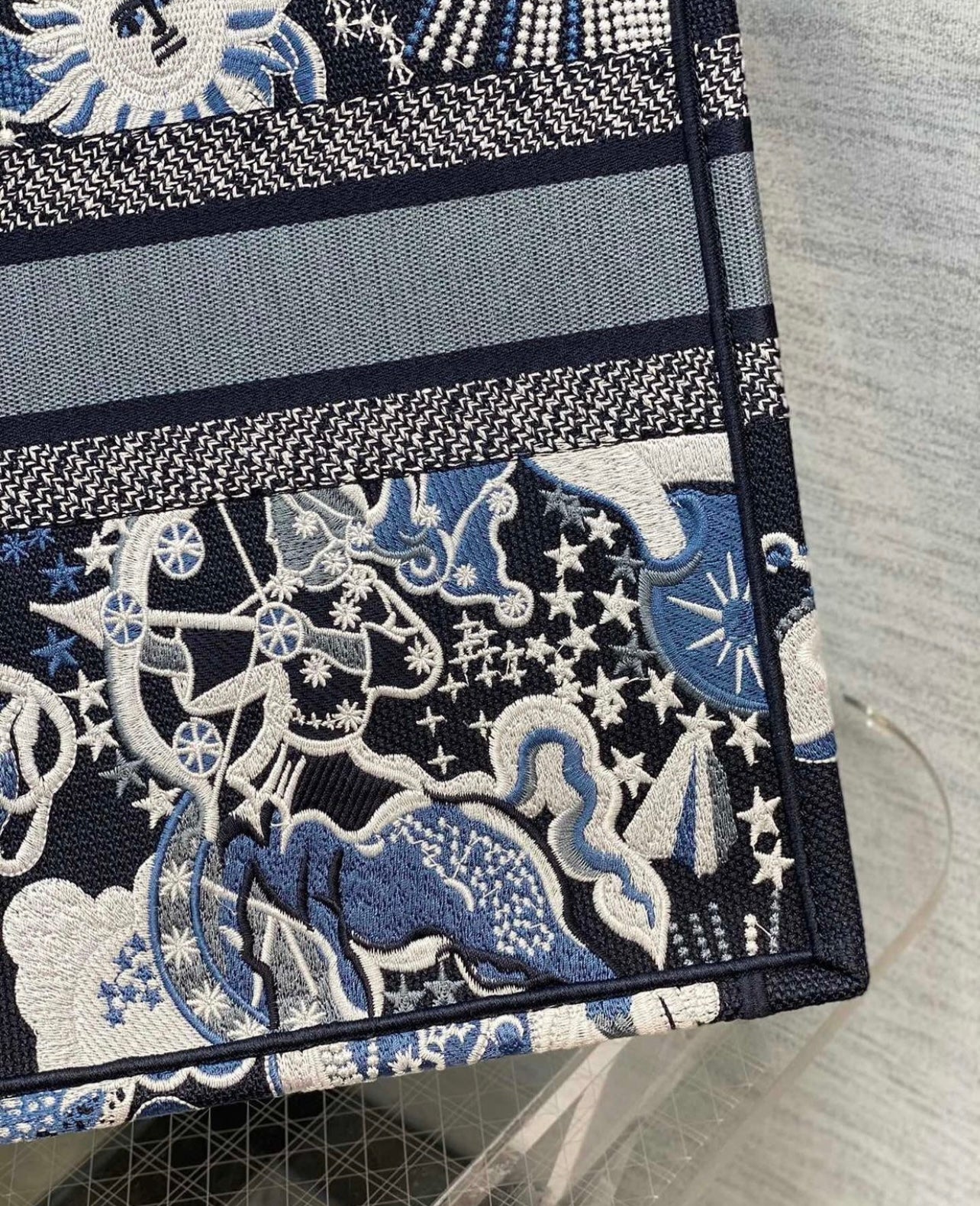 Medium Book Tote