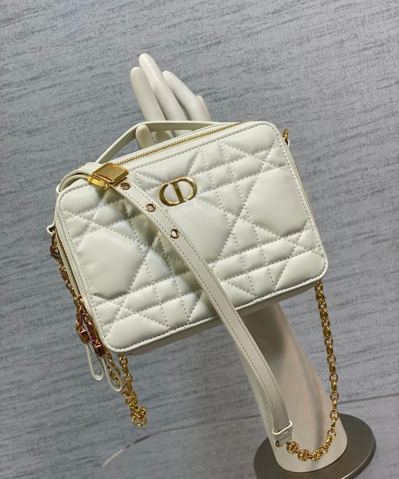 Caro Box Bag