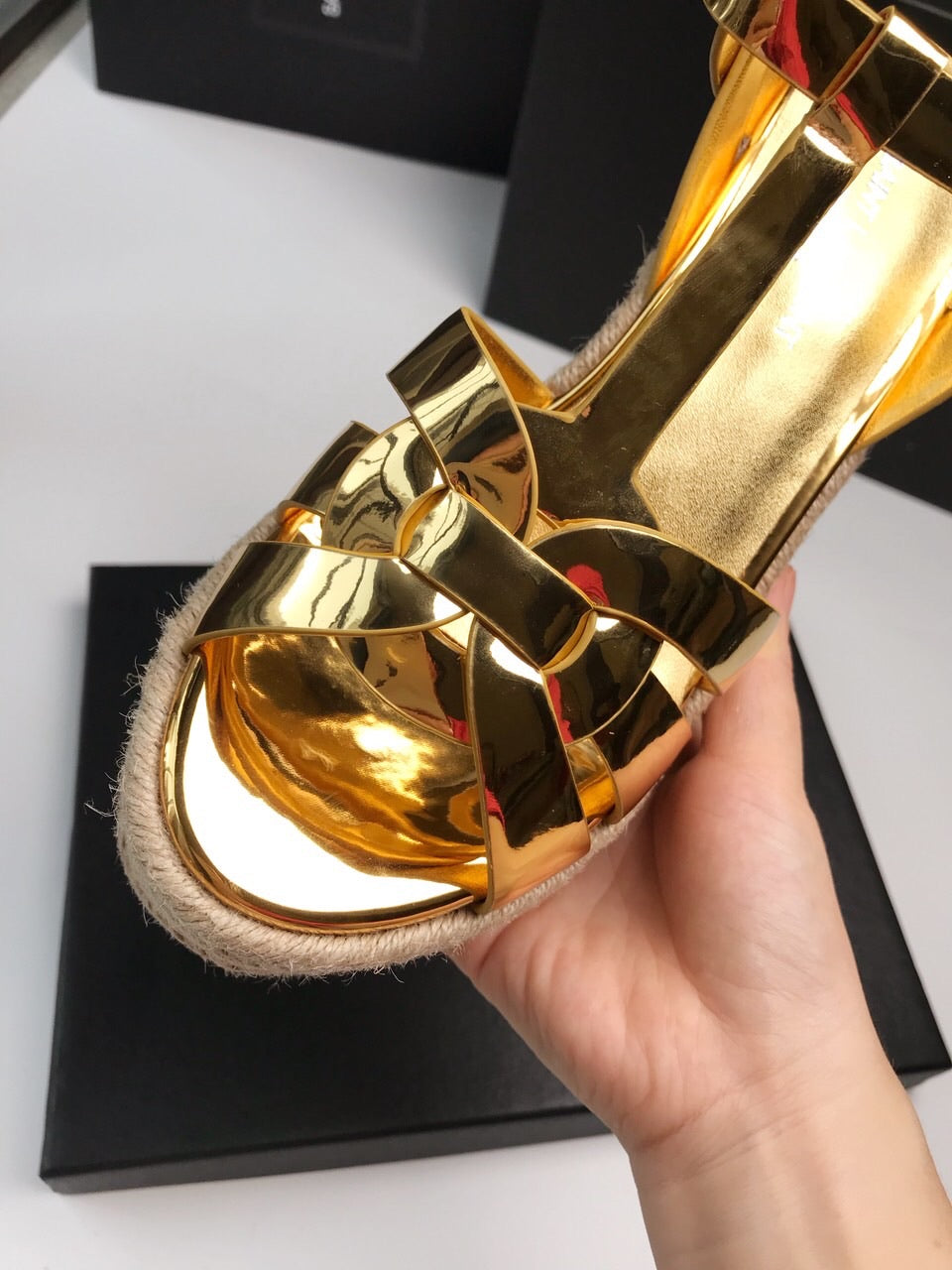 Tribute Patent Wedges