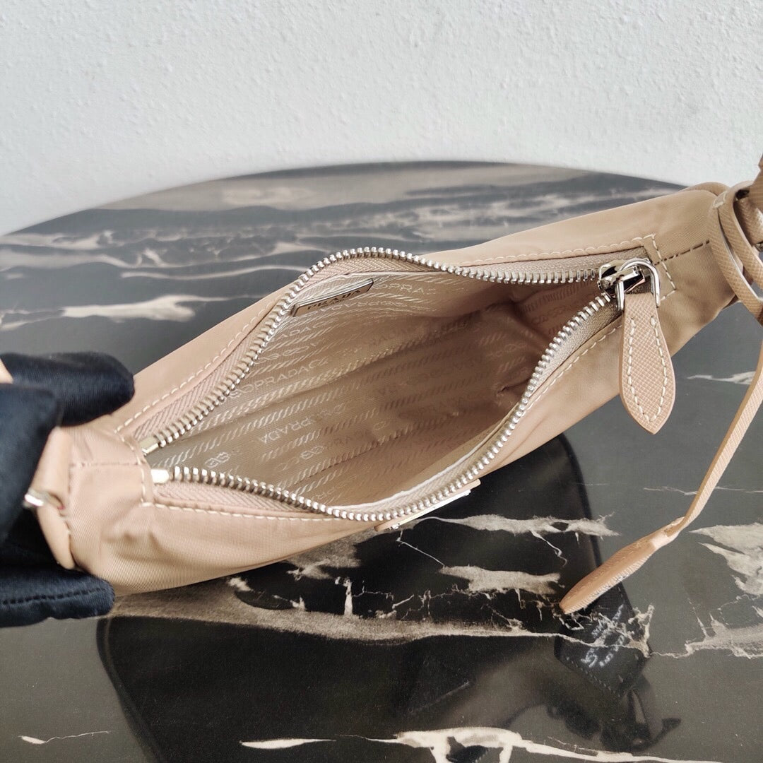 Re-Edition Shoulder Bag