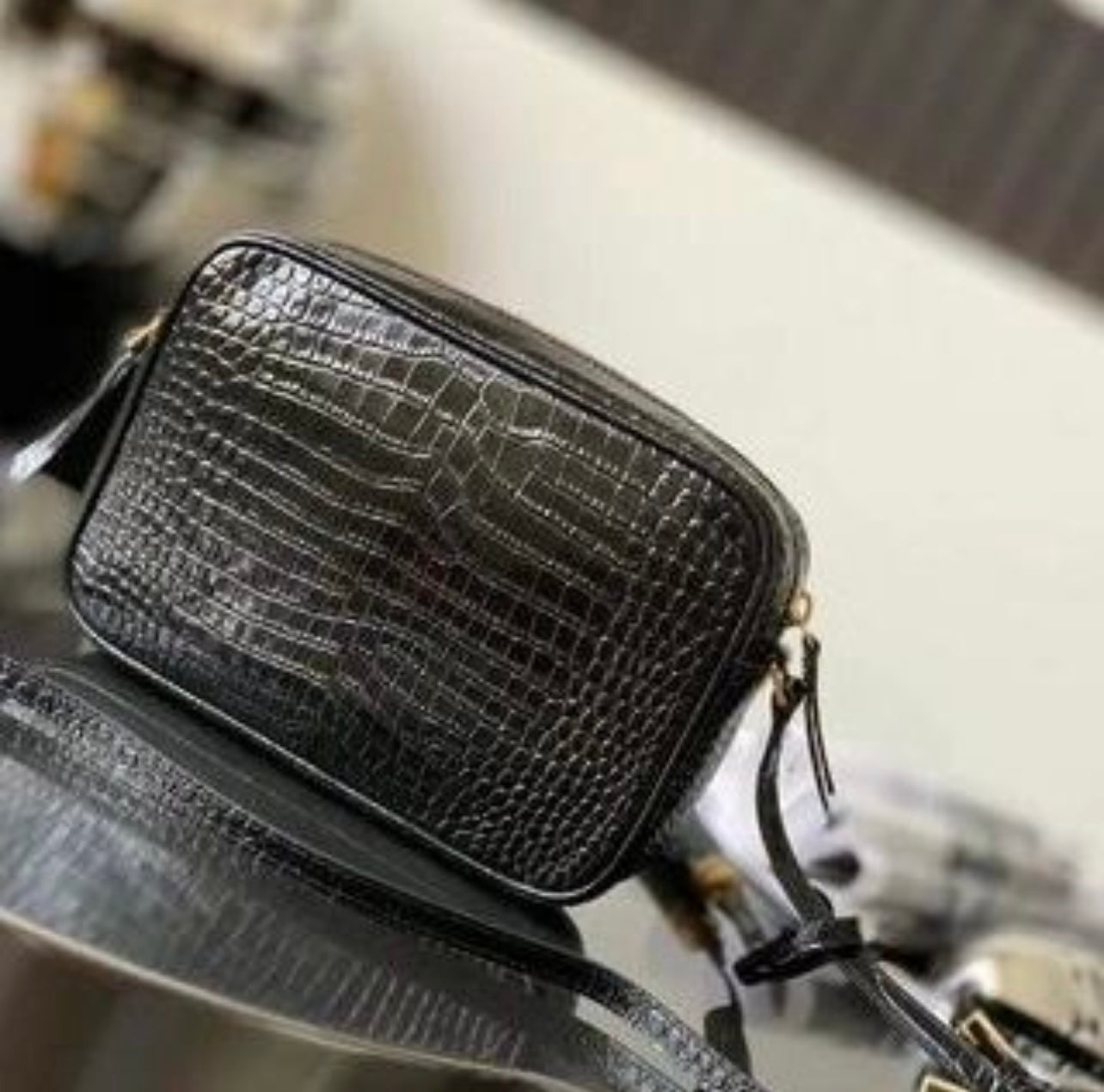 Lou Camera Bag