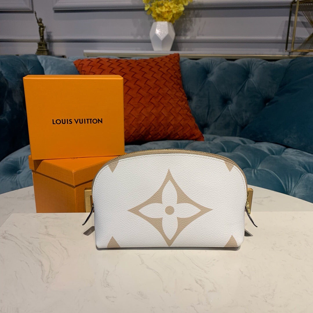 Giant Monogram Cosmetic Case
