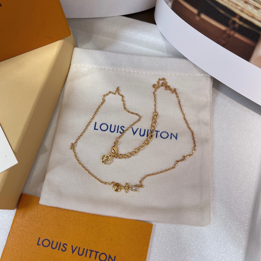 Louis Necklace