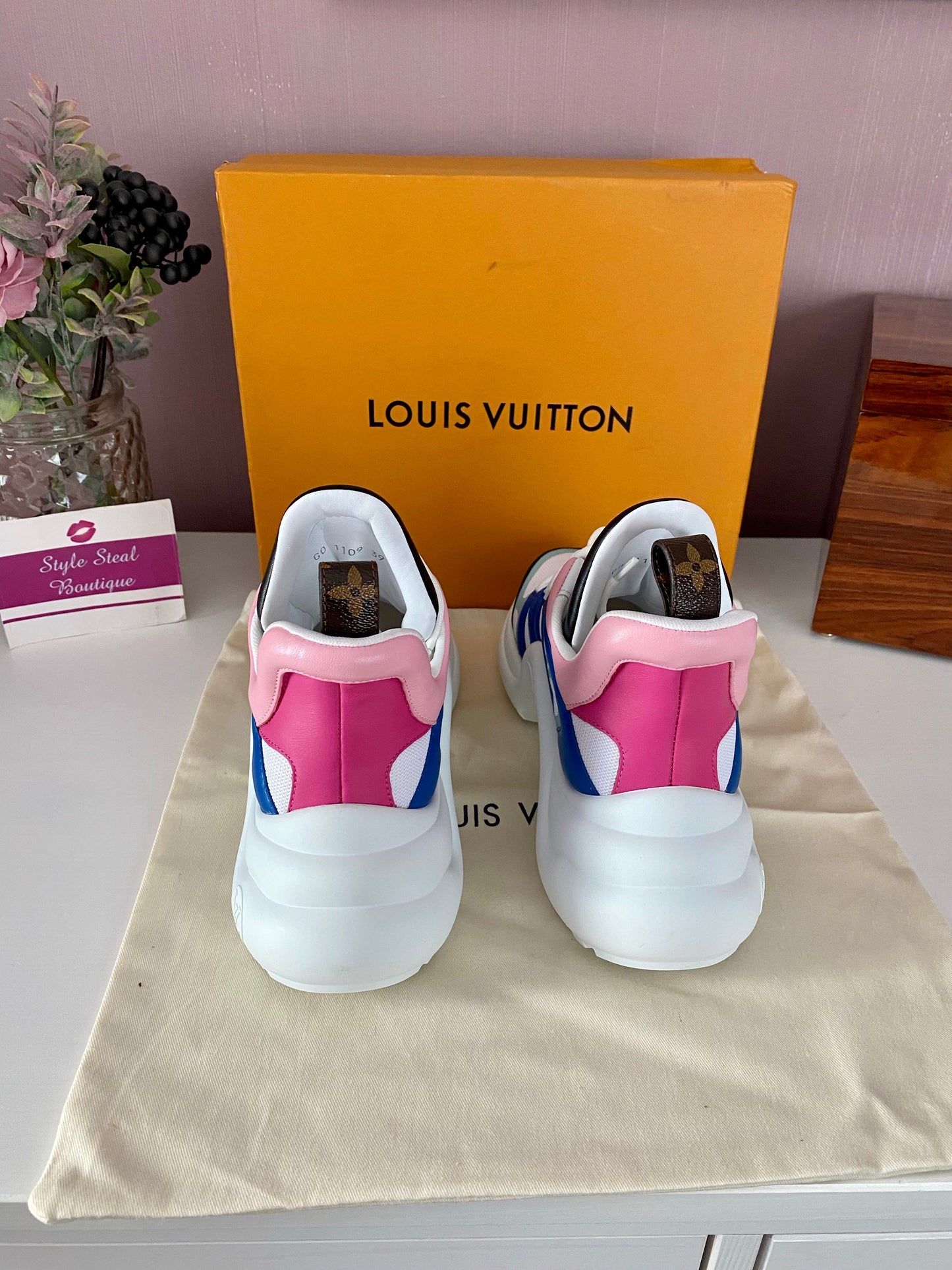 Archlight Sneaker