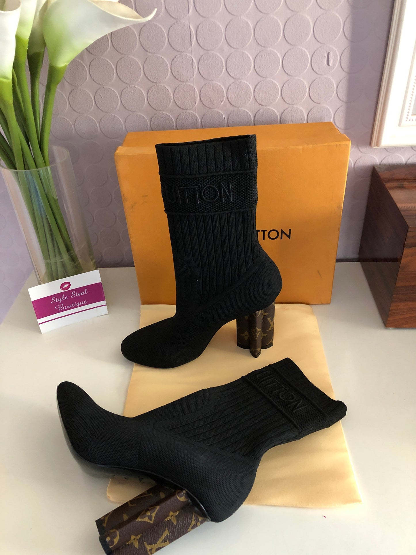 Silhouette Ankle Boots