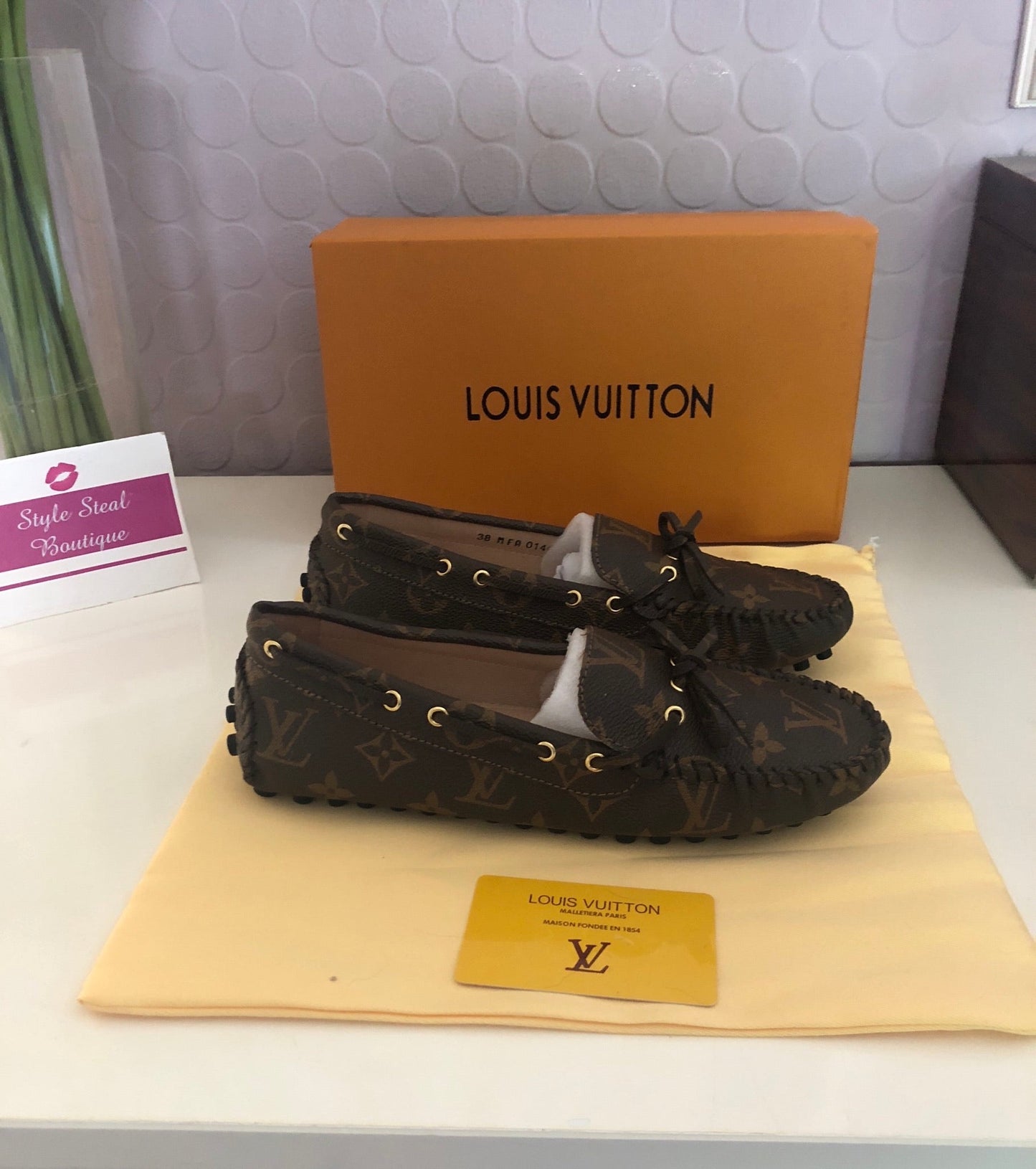 Gloria Loafers
