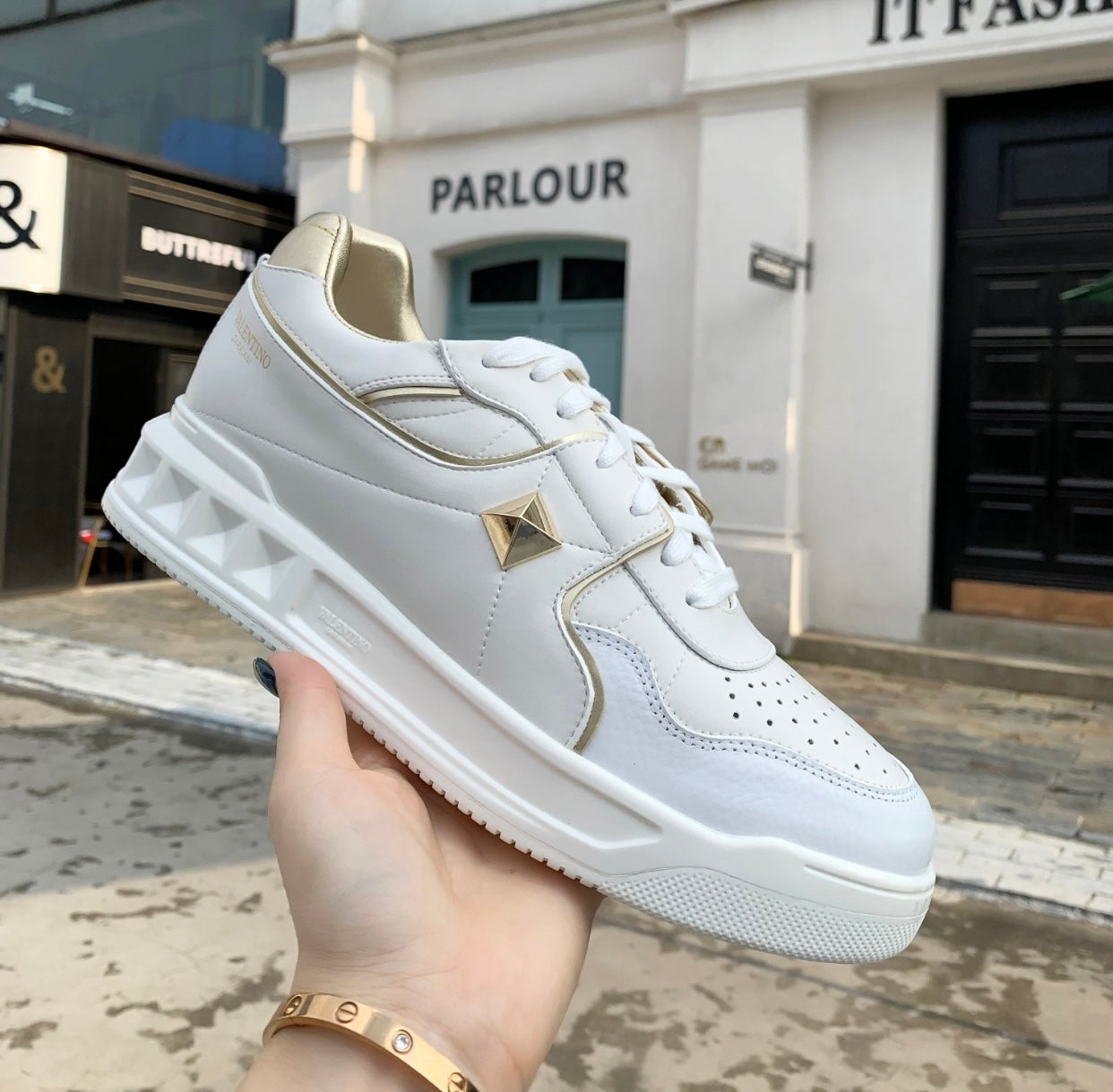 One Stud Trainers