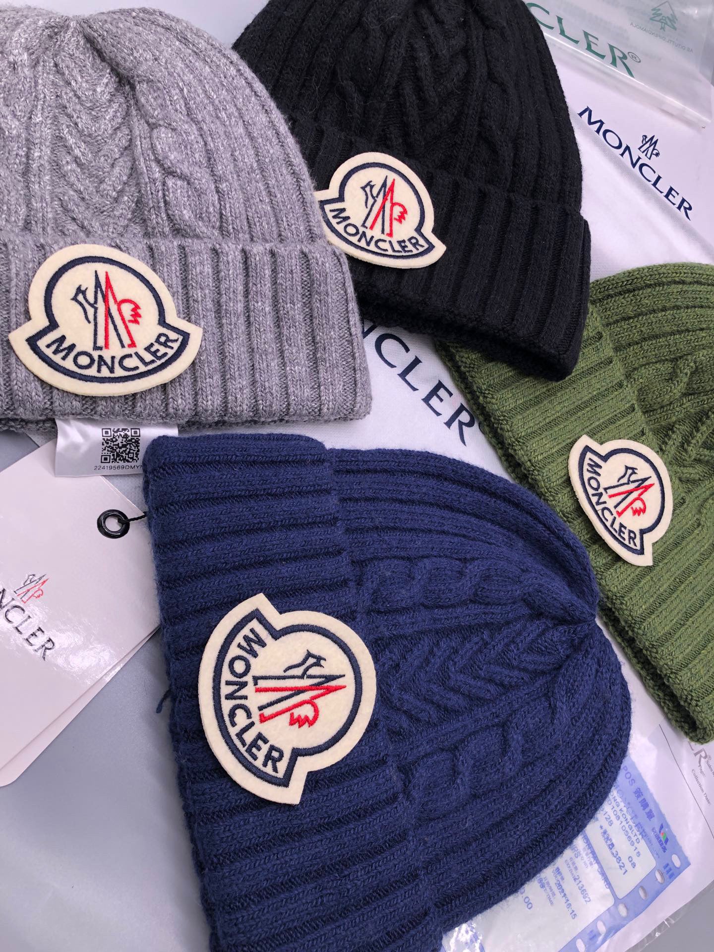 Logo Beanie