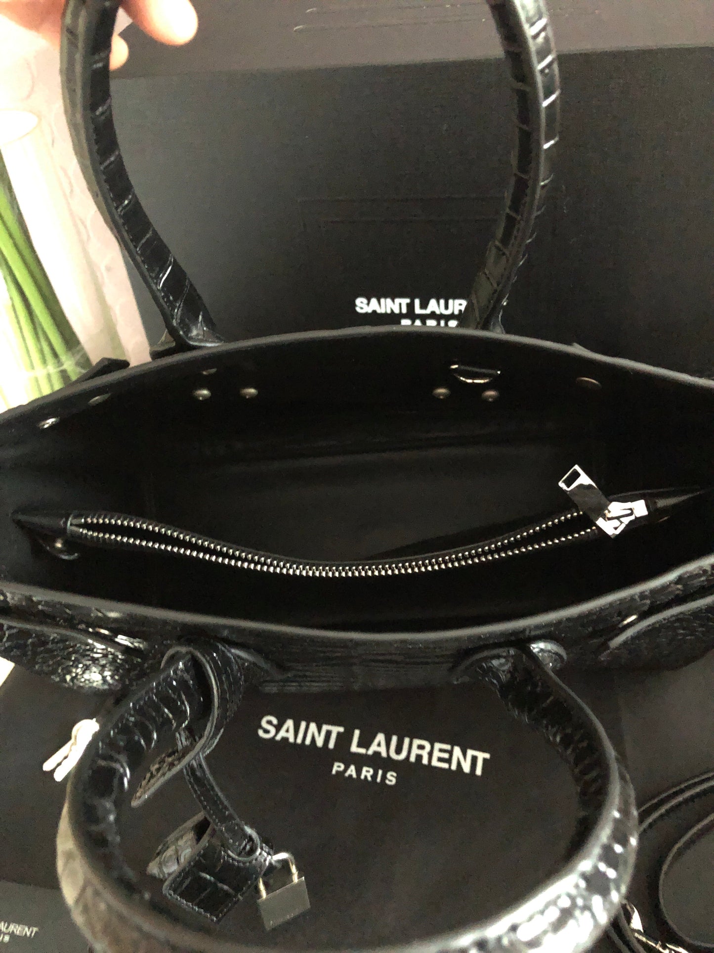 Sac De Jour Embossed