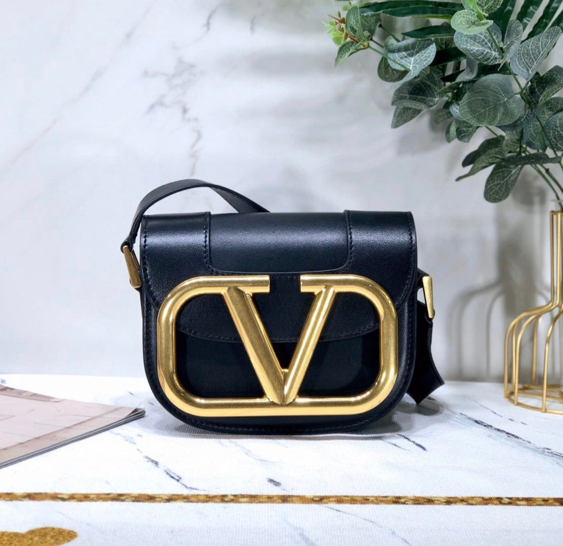 Supervee Small Crossbody