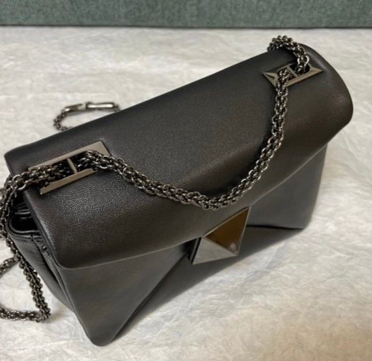 One Stud Chain Bag