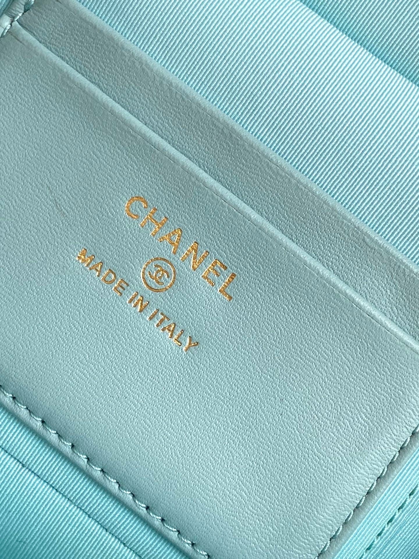 Trendy Vanity