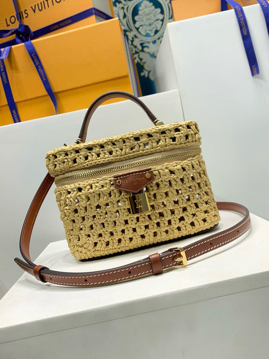 Vanity Chain Pouch