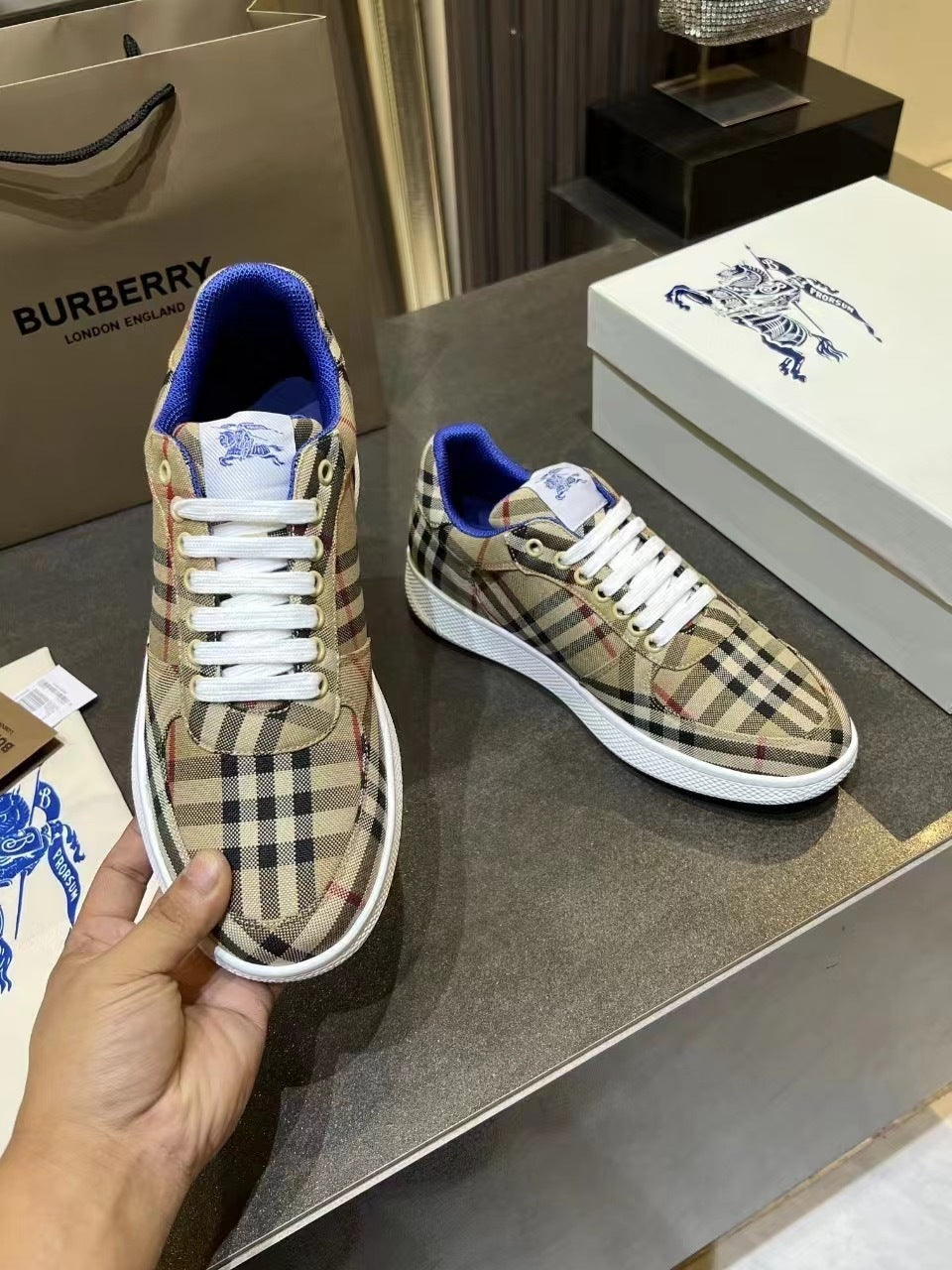 Check Trainers