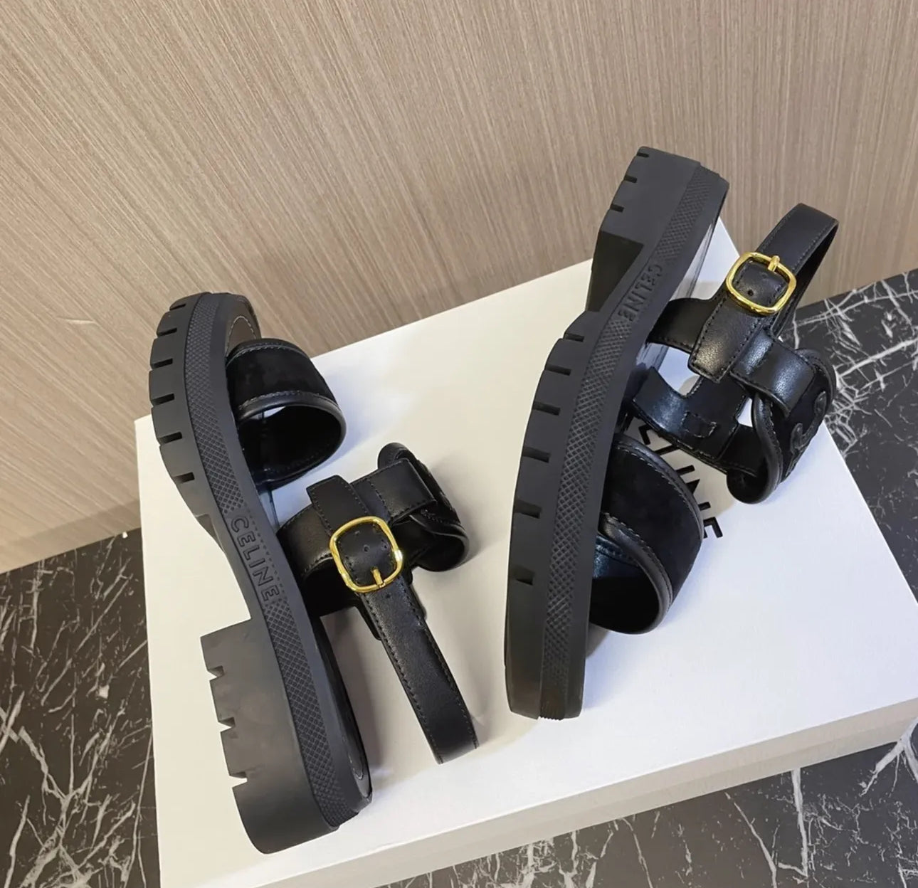 Triomphe Sandals
