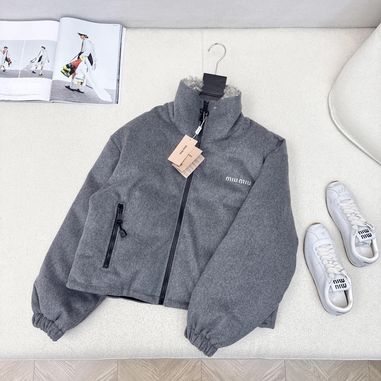 Logo Jacket