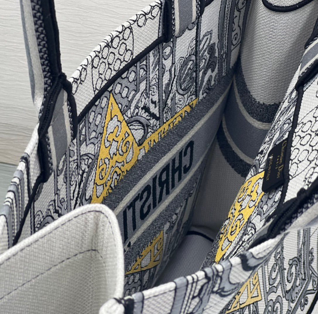 Medium Book Tote