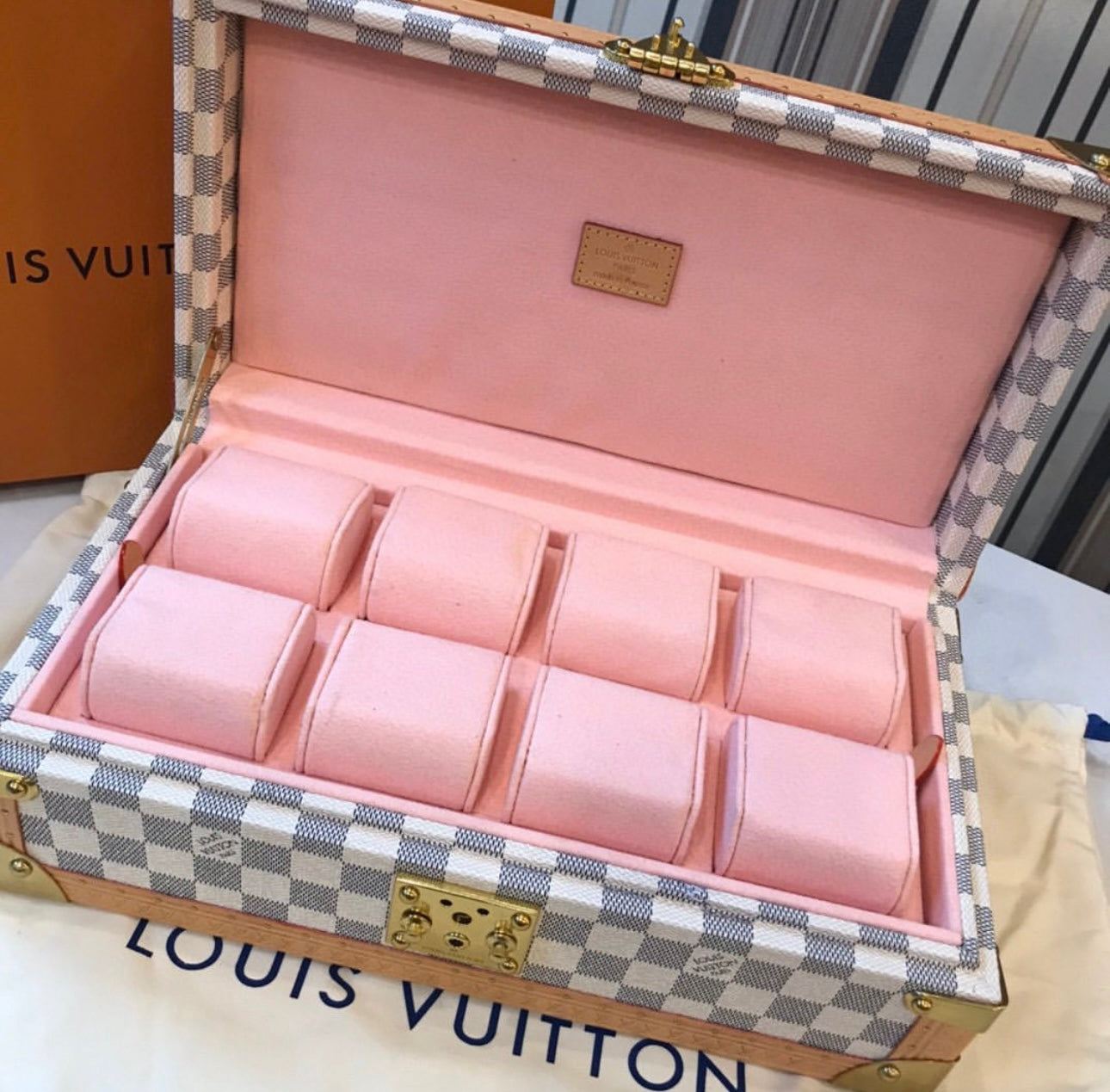 8 Watch Case
