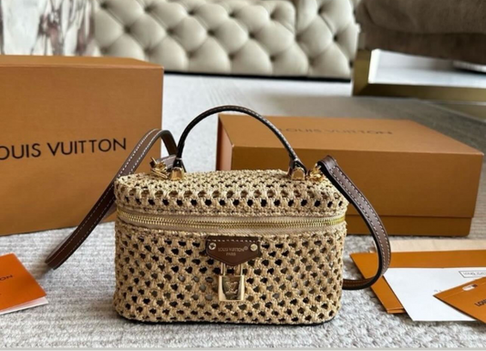 L crochet Bag