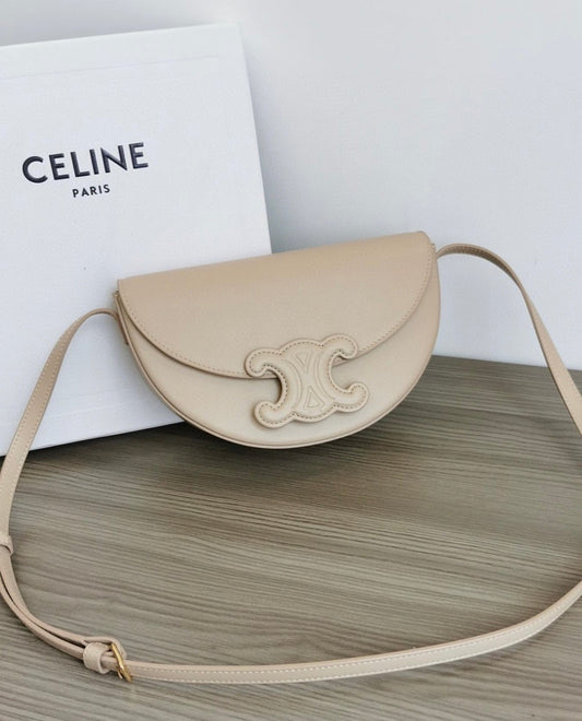 Besace Shoulder Bag