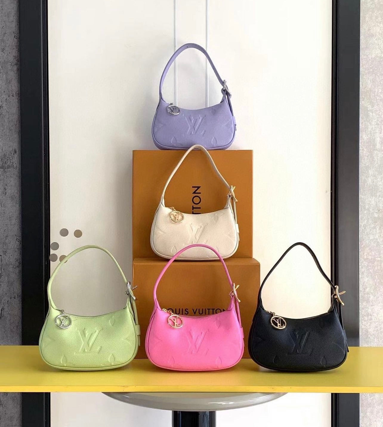 Moon Bag