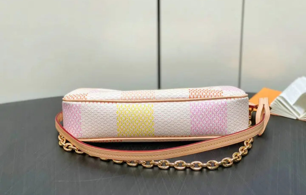 Pochette Accessories
